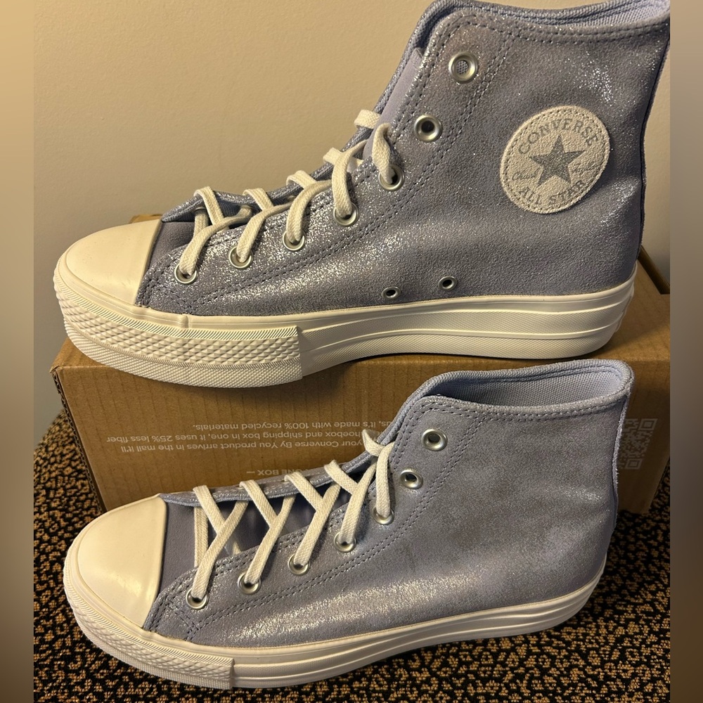 Women’s size 10 Converse CTAS Lift Hi in Lilac & Silver